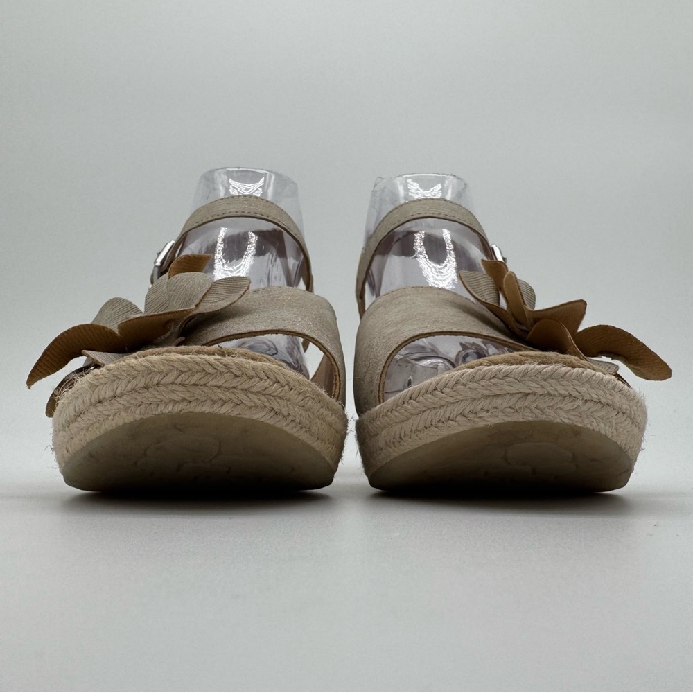 Born Tan Gold Canvas Flower Espadrille Wedge Sandal Size 9 M - Picture 2 of 10